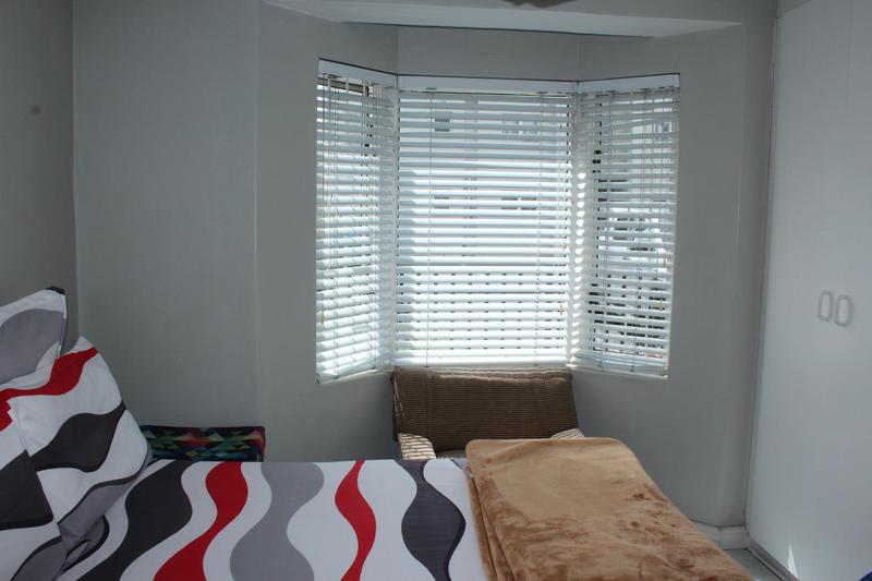 2 Bedroom Property for Sale in Goodwood Park Western Cape